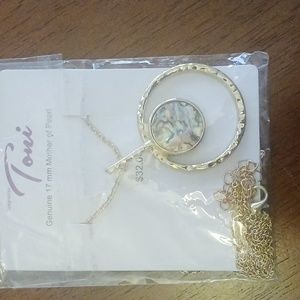 "Toni" brand, genuine 17 mm mother of pearl pendant and necklace